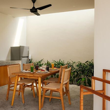 Suku Lifestyle Hotel & Villas Selong Belanak Exterior photo