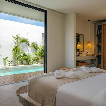 Suku Lifestyle Hotel & Villas Selong Belanak Exterior photo
