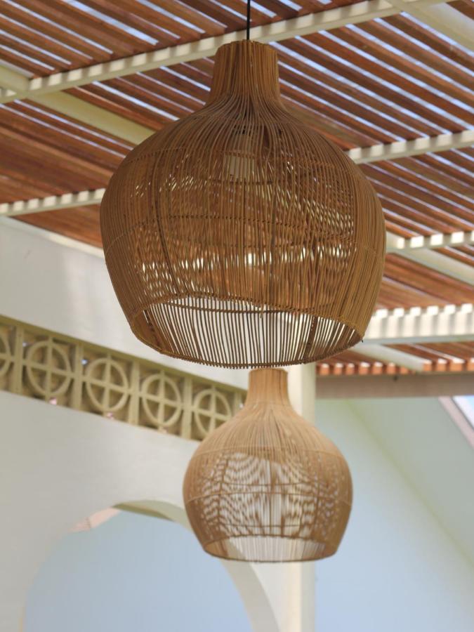 Suku Lifestyle Hotel & Villas Selong Belanak Exterior photo