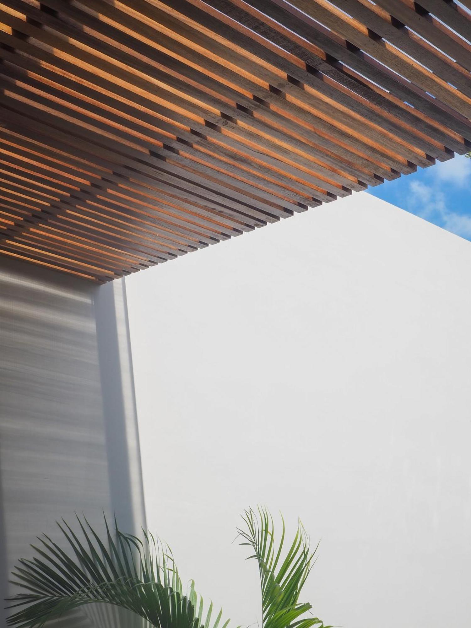 Suku Lifestyle Hotel & Villas Selong Belanak Exterior photo